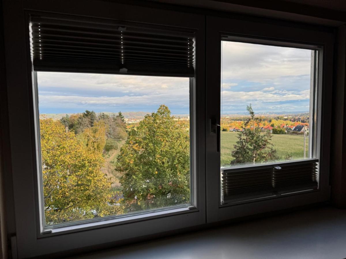 205 Qm "Traumtor" Mit Sauna, Whirlpool, Kamin Und 3 Terrassen Mit Blick In Die Boehmisch Saechsische Schweiz Dresda Exterior foto